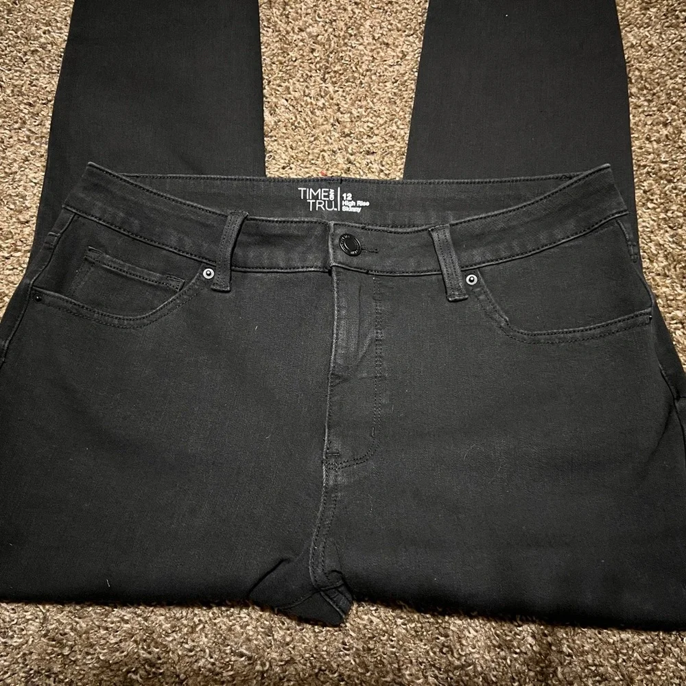 NWOT 2 Pairs Skinny Jeans Size 12 - Picture 4 of 6